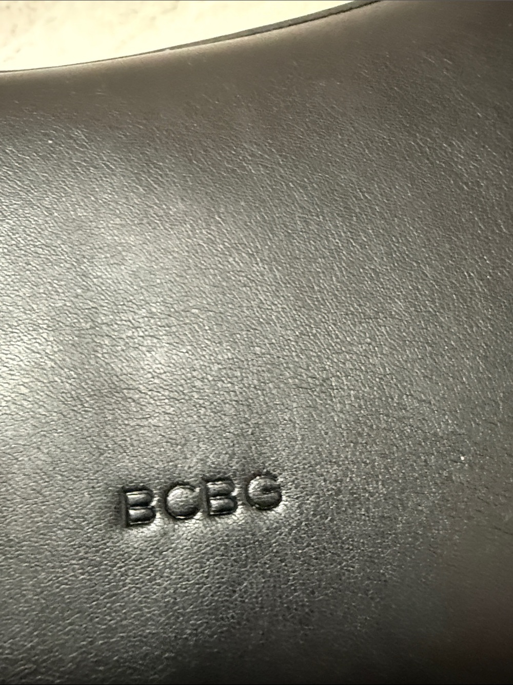 BCBG Black Crescent Crossbody Bag..nwt - Picture 2 of 8